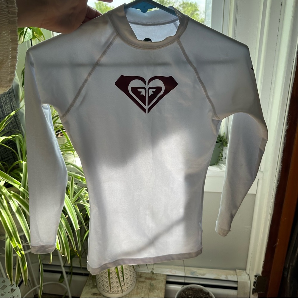 White roxy sun protection shirt XS